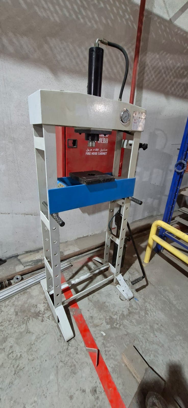 Atmata machines maintenance – hydraulic press maintenance work