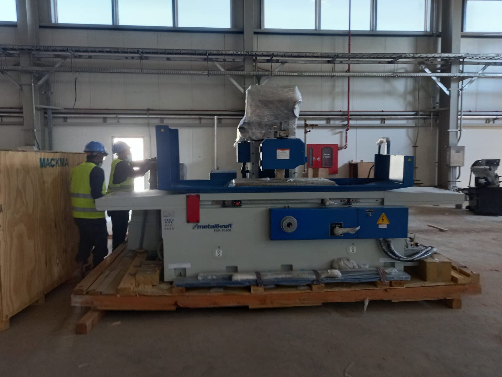 GE workshop equipment — photo 2