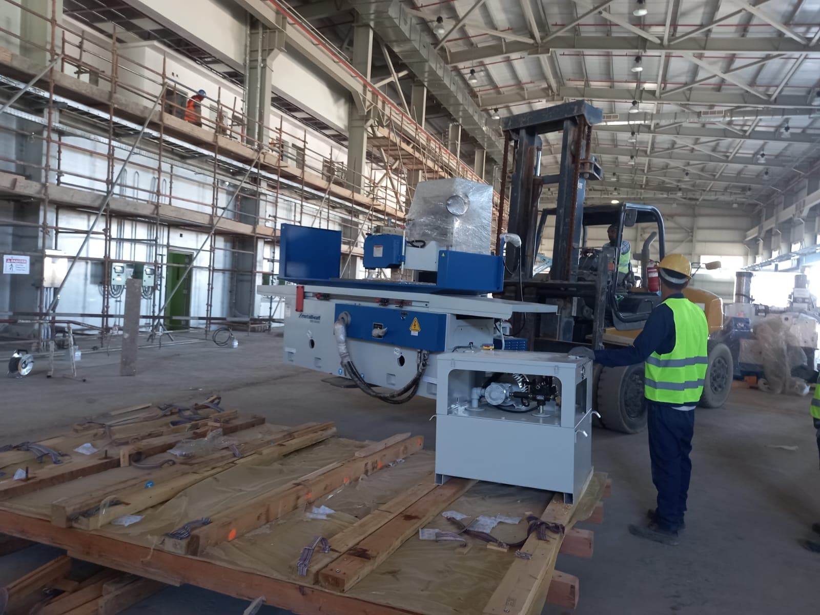 GE workshop equipment — photo 3