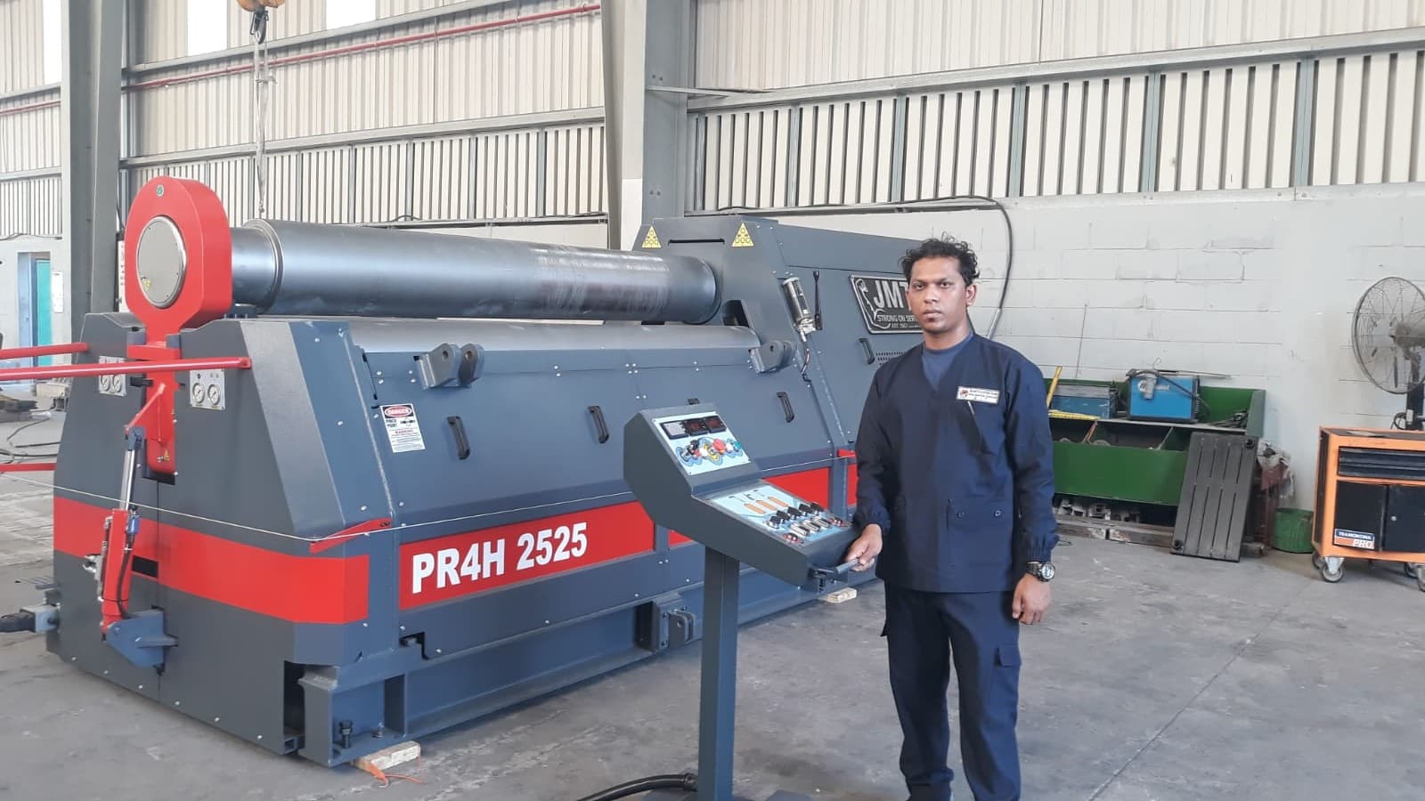 Plate steel roller — Al Qarayan Steel, photo 3