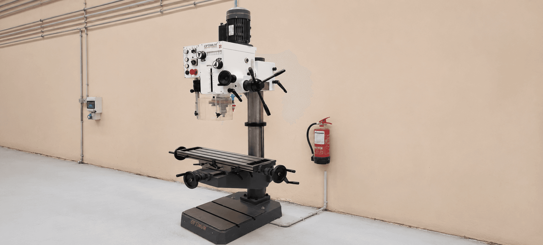 Workshop setup and industrial machine installation — photo 4